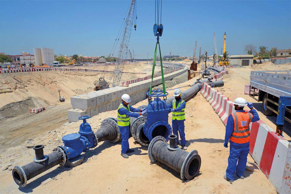 WJ Middle East installing HDPE Pipeline